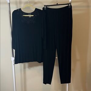 Elegant Black Women's Outfit